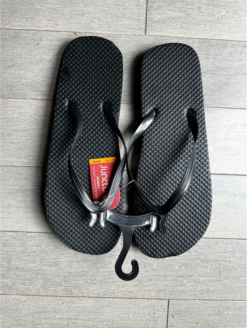 Juncture Women's Black Flip Flops Sandals Beach Summer Pool Ocean Size 7/8